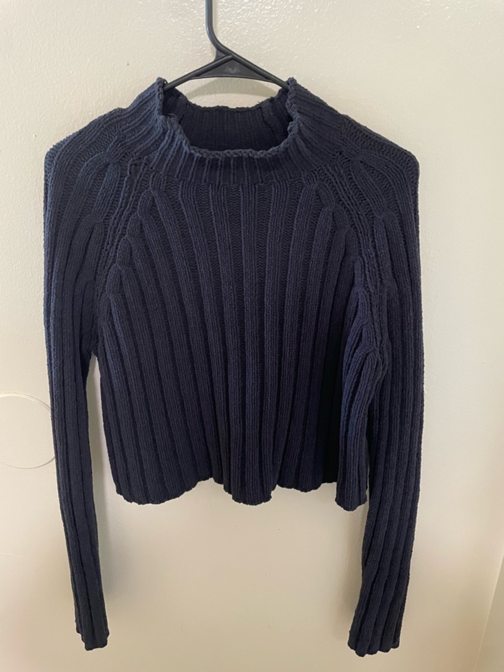 ✨American Eagle Long Sleeve Knit Sweater Size M